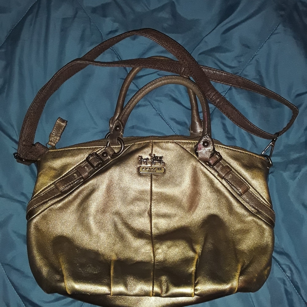 Coach Metallic leather hobo purse~Gently Used~Medium Sized.